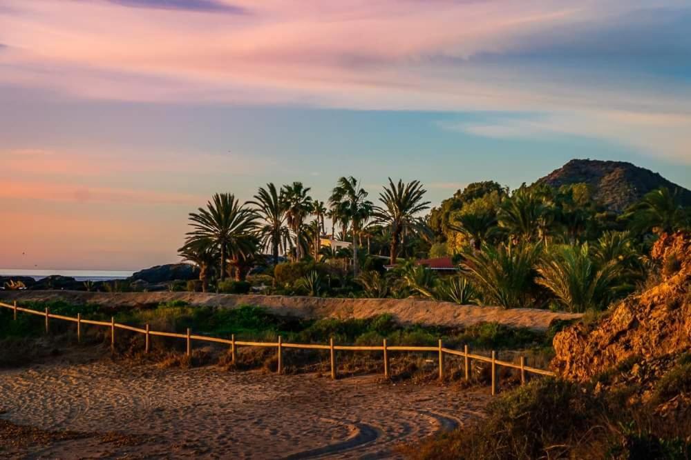 Apartamento Junto Al Mar En La Costa De Almeria Эль-Посо-дель-Эспарто Экстерьер фото
